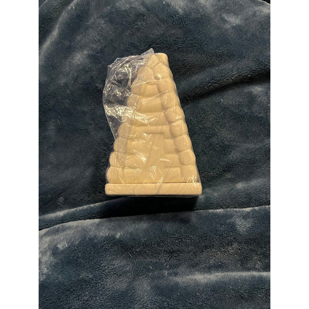 NWT Little Cabin Incense burner
